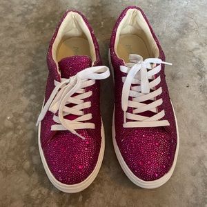 Betsey Johnson Sidny fuchsia rhinestone sneakers size 9.5